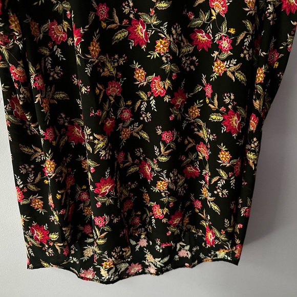 Pleione Black Floral Top Size XL - Picture 3 of 10